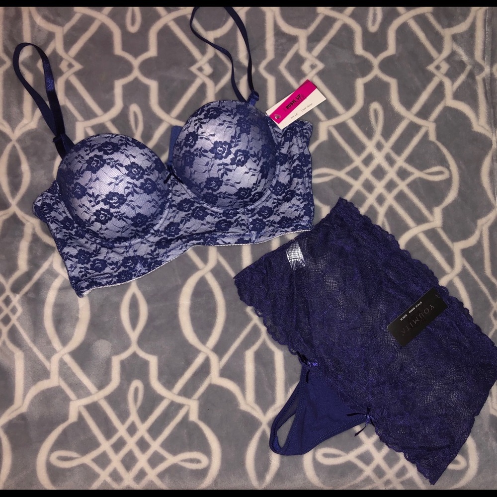 Panty and Bra 🦋💙